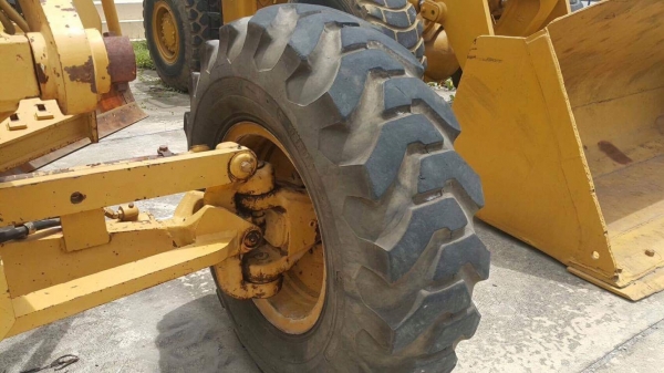 รถเกรด MOTOR GRADER CATERPILLAR 140H S/N. 2ZK05651