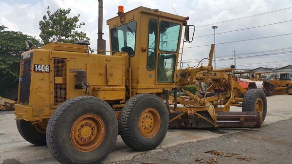 รถเกรด ยี่ห้อ CATERPILLAR 140G s/n 72V16679