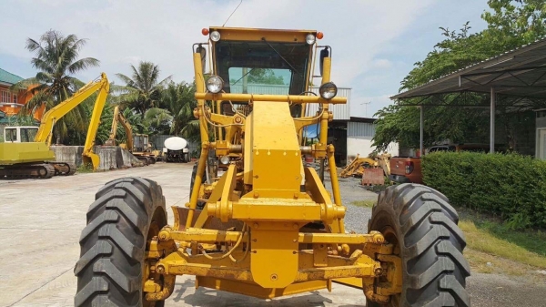 รถเกรด ยี่ห้อ CATERPILLAR 140G s/n 72V16679