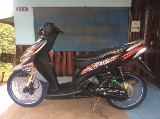 Honda Click สีเทา ราคาถูก เครื่องดี พร้อมใช้งานครับ Honda Click สีเทา ราคาถูก เครื่องดี พร้อมใช้งานครับ