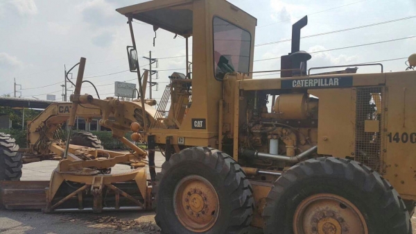 รถเกรด CATERPILLAR 120G