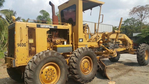 รถเกรด CATERPILLAR 120G