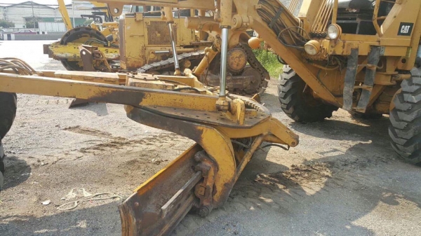 รถเกรด CATERPILLAR 120G