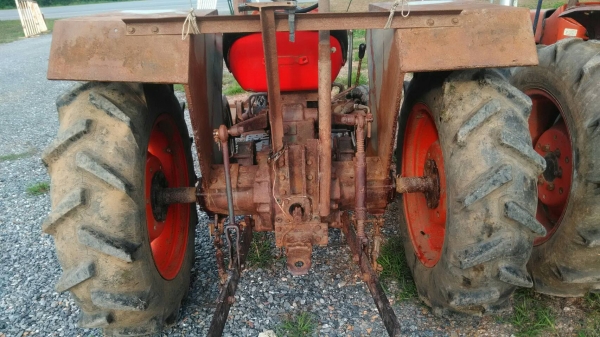 รถไถคูโบต้ารุ่นL2200พร้อมใบมีด