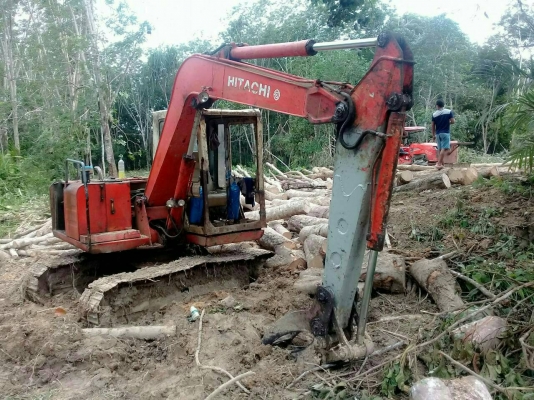 ขายรถแบคโฮ HITACHI EX60-1 พร้อมที่คีปไม้ ราคา 220000