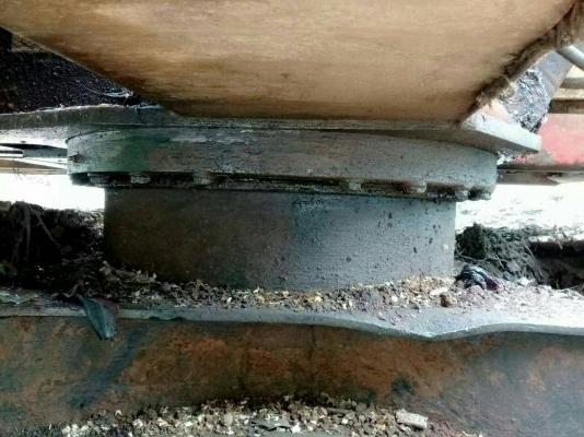 ขายรถแบคโฮ HITACHI EX60-1 พร้อมที่คีปไม้ ราคา 220000