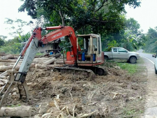 ขายรถแบคโฮ HITACHI EX60-1 พร้อมที่คีปไม้ ราคา 220000