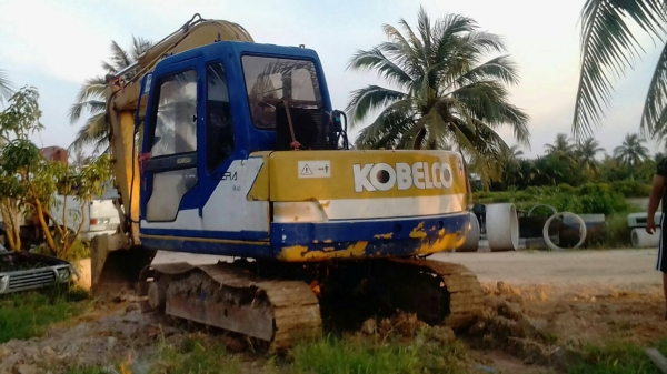 ขายรถแบคโฮ KOBELCO SK60-/// เอกสารเล่ม ราคา 450000