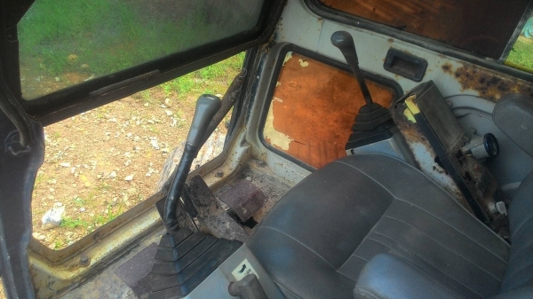 ขายรถแบคโฮ KOBELCO SK60-/// เอกสารเล่ม ราคา 450000