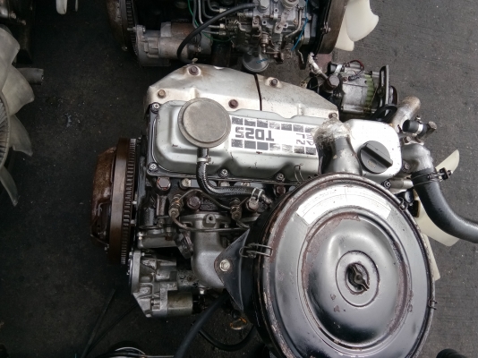 เครื่องยนต์นิสสัน  TD25 เครื่องสวยๆไม่มีไอน้ำไม่ดัน