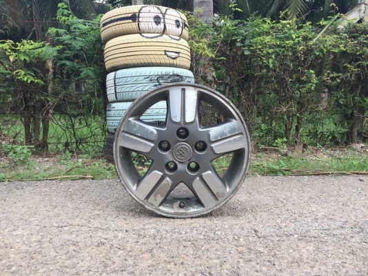 ขายล้อแม็กเปล่า Toyota vigo ราคาชั่งกิโลโครตถูกๆ ขอบ 15 4 วง ราคา 2,300 บาท ขายล้อแม็กเปล่า Toyota vigo ราคาชั่งกิโลโครตถูกๆ ขอบ 15 4 วง ราคา 2,300 บาท
