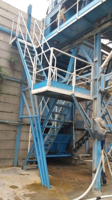 ขาย 1,650,000 บาท แพล้นปูน 1 คิวออโต้. ยี่ห้อ อูลู่ (พร้อมแผงกั้น) สภาพพร้อมทำงาน สินค้า อยู่ นครศรีธรรมราช  090-772-3710 090-772-3708