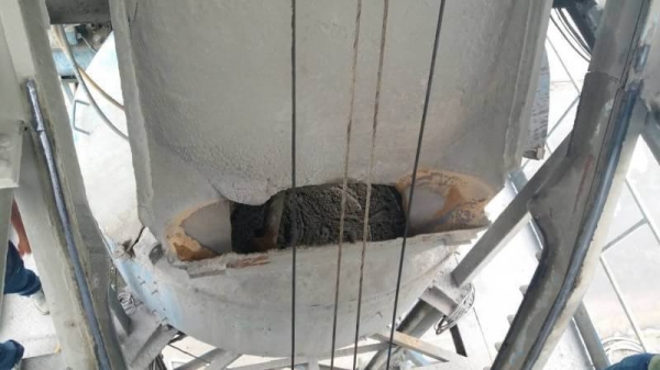 ขาย 1,650,000 บาท แพล้นปูน 1 คิวออโต้. ยี่ห้อ อูลู่ (พร้อมแผงกั้น) สภาพพร้อมทำงาน สินค้า อยู่ นครศรีธรรมราช  090-772-3710 090-772-3708