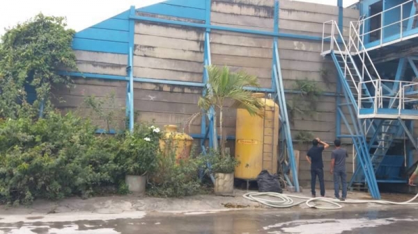 ขาย 1,650,000 บาท แพล้นปูน 1 คิวออโต้. ยี่ห้อ อูลู่ (พร้อมแผงกั้น) สภาพพร้อมทำงาน สินค้า อยู่ นครศรีธรรมราช  090-772-3710 090-772-3708