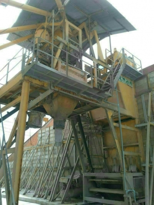 ขาย 1,950,000 บาท แพล้นปูน 1.25 คิวออโต้. ยี่ห้อ KPT (พร้อมแผงกั้น) สภาพพร้อมทำงาน สินค้า อยู่ เพชรบุรี 090-772-3710 090-772-3708