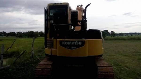 ขาย 685,000  KOMATSU PC78US-7 เครื่องดี ปั้มแรง โช่หนา  เอวแน่น ไฟฟ้าครบ เอกสารอินวอยท์ รถอยู่ จ. มหาสารคาม 090-772-3710 090-772-3708