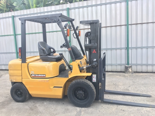 ขายรถนอกนำเข้า MITSUBISHI FD25 ยก 2.5 ตัน 4 เมตร เสาเข้าตู้ ดีเซลเกียร์ธรรมดา เครื่องเกียร์ดีมากๆๆ 290,000 บาท 094-426-7888 จะเด็ด