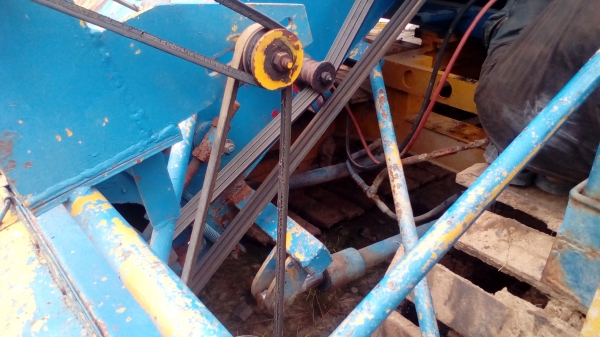 ตัดขายอะไหล่ครับกระบอกยกคอคู่ละ5000หม้อน้ำ4500และทุกอย่างในรูปครับ