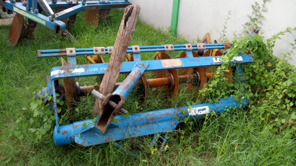 ขายKUbota M7040 สองเพลาพร้อมอุปกรณ์4ชิ้น เล่มพร้อมโอน รถปรถปี52 ขายKUbota M7040 สองเพลาพร้อมอุปกรณ์4ชิ้น เล่มพร้อมโอน รถปรถปี52