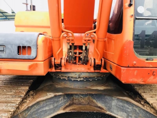 ขาย 1,450,000 DOOSAN DX225LCA ไมล์ 6,xxx ชม. ไฟฟ้าครบ เครื่อง ปั๊มดี  ช่วงล่างเต็ม รถสวยพร้อมใช้ เอกสารเล่มทะเบียน  รถอยู่ ปทุมธานี ราคา 1,450,000บาท 090-772-3710 090-772-3708