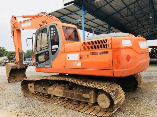 ขาย 1,450,000 DOOSAN DX225LCA ไมล์ 6,xxx ชม. ไฟฟ้าครบ เครื่อง ปั๊มดี  ช่วงล่างเต็ม รถสวยพร้อมใช้ เอกสารเล่มทะเบียน  รถอยู่ ปทุมธานี ราคา 1,450,000บาท 090-772-3710 090-772-3708