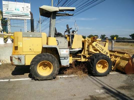 ลดราคากันอีกรอบ รถตักเอวอ่อน KOMATSU WA80-3 เก่านอกไม่เคยใช้งานในไทย สภาพดี ราคาพิเศษสุดๆ