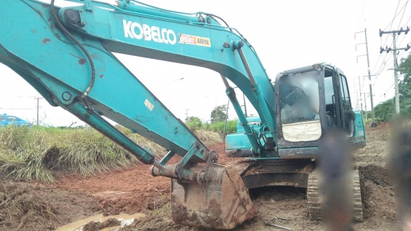 รถแบคโฮ KOBELCO SK200 / YN - 12. , ( รถทำงาน 5,xxx ชม. ) สนใจติดต่อ 081 - 6079515 รถแบคโฮ KOBELCO SK200 / YN - 12. , ( รถทำงาน 5,xxx ชม. ) สนใจติดต่อ 081 - 6079515