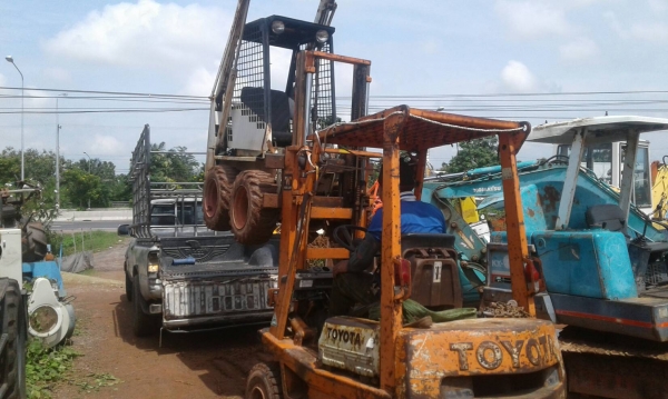 ขอบคุณลูกค้า จากกาญจนบุรีมากครับ มาอุดหนุน รถตักล้อยาง BOBCAT ของเราไปใช้