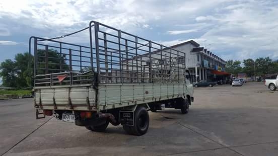 6ล้อล่อง HINO FC2W ยาว 5.5ม. คัทซีสวย เครื่องดี นิ่มๆแห้งๆ สภาพพร้อมใช้งานเลย ราคาต่อรองได้ ติดต่อ 0872976734