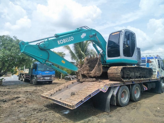 ขายsk135  รถสภาพเก่านอก ลองมาขับดูครับ เลี่ยมทุกจุด เอกสานซื้อขาย