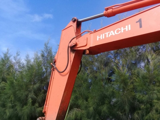 HITASHI 200 ZS-1 ใช้งาน10500ช.ม ไฟฟ้าตรบ ช่วงล่างเต็ม