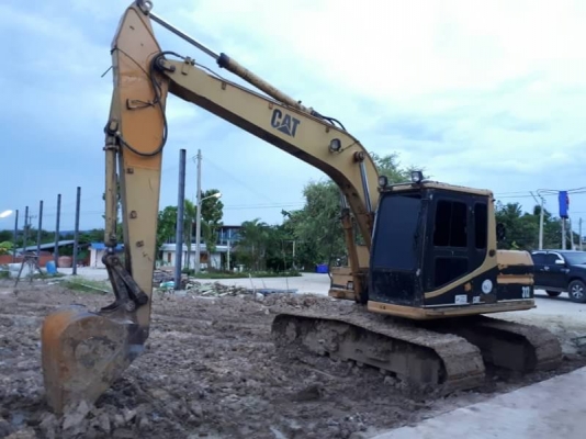 ขาย 735,000 CAT 312 v 1 ไฟฟ้าครบ เครื่องดี ปั้มแรง เอวแน่น ช่วงล่างสวย เอกสารอินวอยทร์ รถอยู่ พิจิตร 090-772-3710 090-772-3708