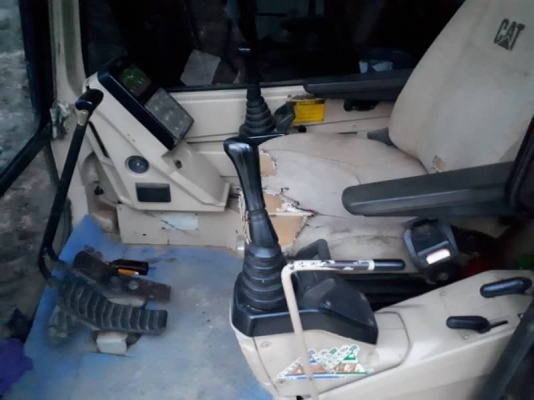 ขาย 735,000 CAT 312 v 1 ไฟฟ้าครบ เครื่องดี ปั้มแรง เอวแน่น ช่วงล่างสวย เอกสารอินวอยทร์ รถอยู่ พิจิตร 090-772-3710 090-772-3708