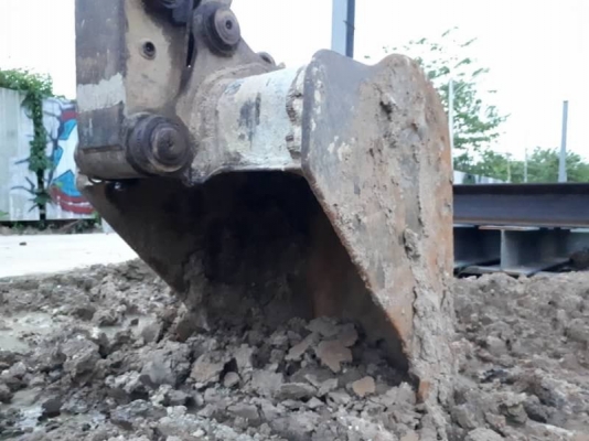 ขาย 735,000 CAT 312 v 1 ไฟฟ้าครบ เครื่องดี ปั้มแรง เอวแน่น ช่วงล่างสวย เอกสารอินวอยทร์ รถอยู่ พิจิตร 090-772-3710 090-772-3708