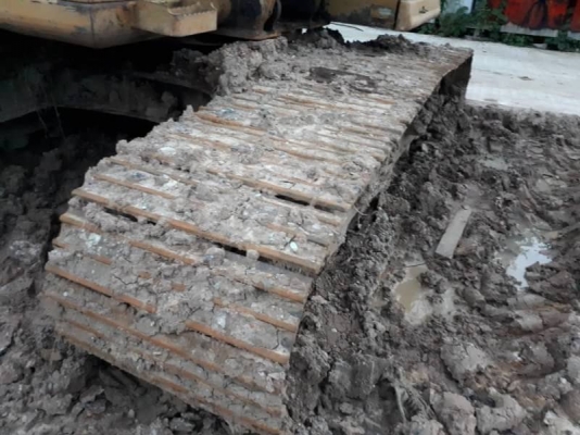 ขาย 735,000 CAT 312 v 1 ไฟฟ้าครบ เครื่องดี ปั้มแรง เอวแน่น ช่วงล่างสวย เอกสารอินวอยทร์ รถอยู่ พิจิตร 090-772-3710 090-772-3708