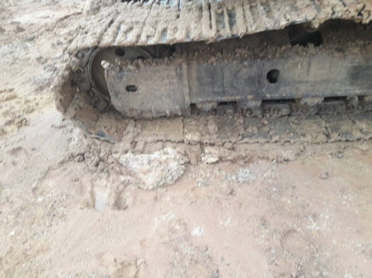 KOMATSU PC200-7 เอกสารเล่มทะเบียน สนใจโทรมาเลยครับ ราคา 830,000 บาท