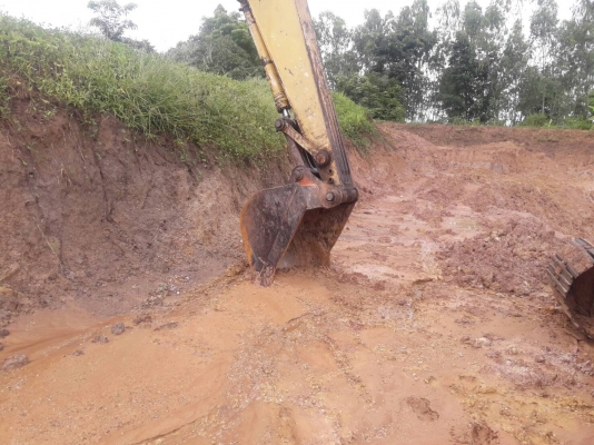 KOMATSU PC200-7 เอกสารเล่มทะเบียน สนใจโทรมาเลยครับ ราคา 830,000 บาท