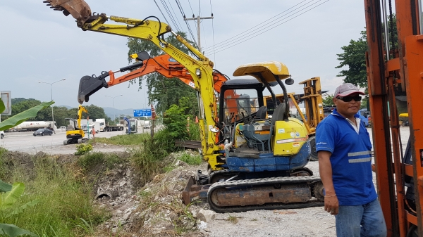 ขายรถขุดKUBOTA.  U35ปั้มนิ้วไลน์หัวเจาะ.4สูบ