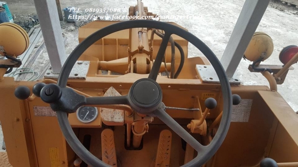 ขายถูกสุดๆ รถตักล้อยาง แบบต่อแขน-ตักพืชไร่ KOMATSU - JH30B  ขับเคลื่อน 2เพลา ,เลี้ยวล้อ, เกียร์ทอร์ค ,พร้อมใช้งาน , ราคาเพียง 355,000 บาท สนใจติดต่อ 0819337688