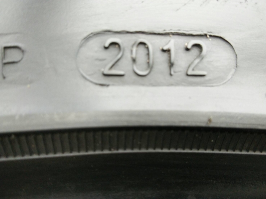 ขายยาง275/55R20 ปี12 ดอกยางสวย จำนวน 1 ชุด