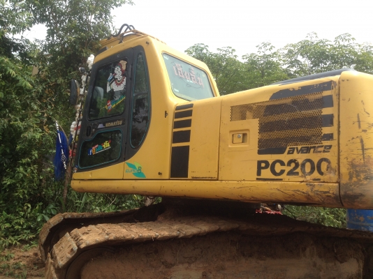 ขาย Komatsu pc200_6 เล่มทะเบียน เจ้าของขายเอง ไช้งานปกติ