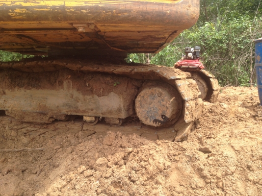 ขาย Komatsu pc200_6 เล่มทะเบียน เจ้าของขายเอง ไช้งานปกติ