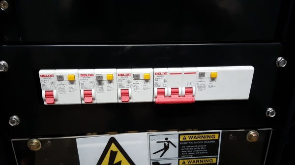 เครื่องปั่นไฟ 25KVA  3เฟส รับประกันสินค้า 1ปี มีสินค้าพร้อมส่ง