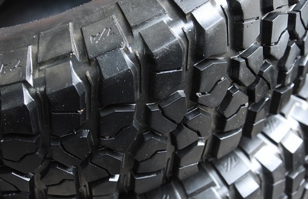 ยาง BF MUD KM2 265 75 16 ปี 15 ยาง BF MUD KM2 265 75 16 ปี 15