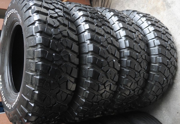 ยาง BF MUD KM2 265 75 16 ปี 15 ยาง BF MUD KM2 265 75 16 ปี 15