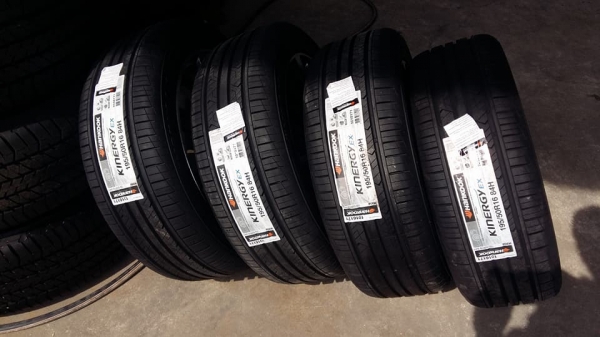 ขายล้อแม็ก jazz 16"&times;6" พร้อมยางใหม่hankook ปี17 สนใจติดต่อร้าน ก.เจริญการยางครับ 081-3747940