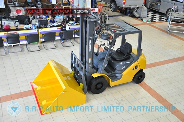 ขายรถโฟล์คลิฟท์มือสอง KOMATSU รุ่น FG20HC-573134 นำเข้าจากประเทศญี่ปุ่น 100\% ไม่เคยใช้งานในไทย