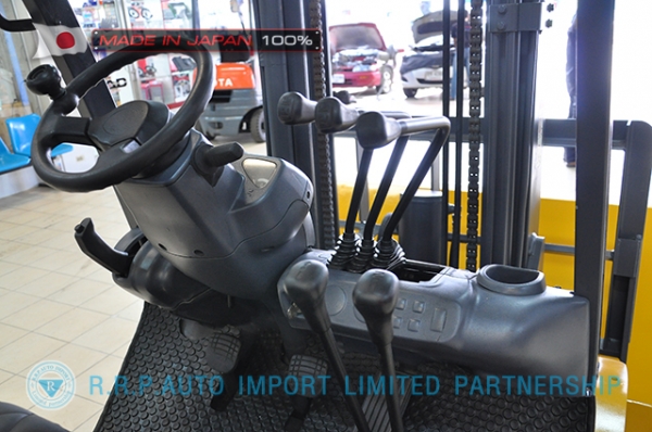 ขายรถโฟล์คลิฟท์มือสอง KOMATSU รุ่น FG20HC-573134 นำเข้าจากประเทศญี่ปุ่น 100\% ไม่เคยใช้งานในไทย