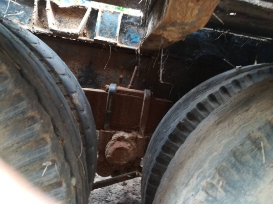 ขายหน้ายาว หางรถเกี่ยว เครื่อง 120 แรง  รถสภาพ..พร้อมใช้  (เอกสาร ม.79 )  รถตามภาพ  ราคา  180,000 บาท