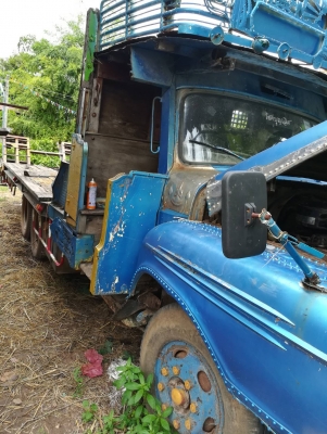 ขายหน้ายาว หางรถเกี่ยว เครื่อง 120 แรง  รถสภาพ..พร้อมใช้  (เอกสาร ม.79 )  รถตามภาพ  ราคา  180,000 บาท